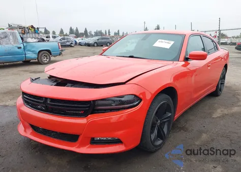 2017 Dodge Charger Sxt Rwd z USA, uszkodzony, nr VIN 2C3CDXHG5HH575850